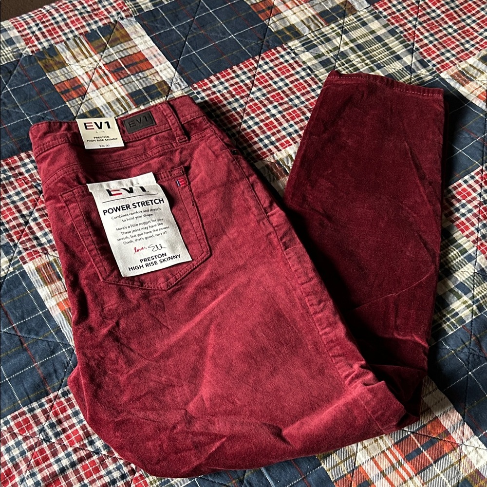 EV1 Women's Burgundy Skinny Jeans